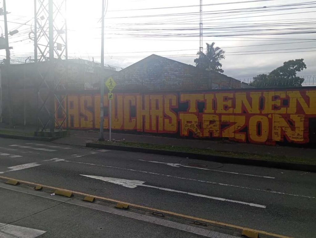 Mural Las Cuchas Tienen Razón es pintado en Dosquebradas